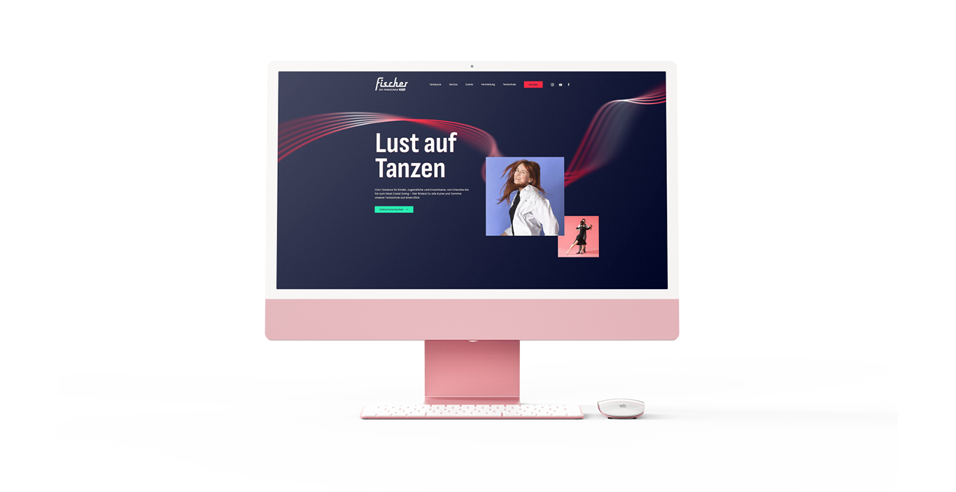 Ein rosafarbener Desktop-Computer zeigt die Website eines Tanzstudios mit dem Text Lust auf Tanzen, dem Foto einer lächelnden Frau, der Silhouette einer Tänzerin und bunten Wellengrafiken auf dunklem Hintergrund.